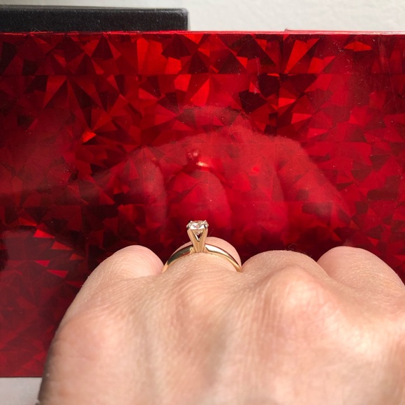 FLASH SALE 🌺🌺 14k gold round diamond engagement ring is approx. .45ct - Picture 4 of 14